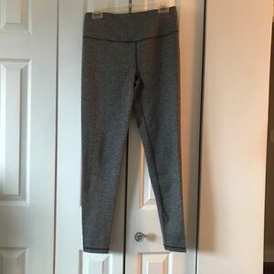 Victoria’s Secret VSX Sport Gymwear Sz M Gray Heathered Leggings